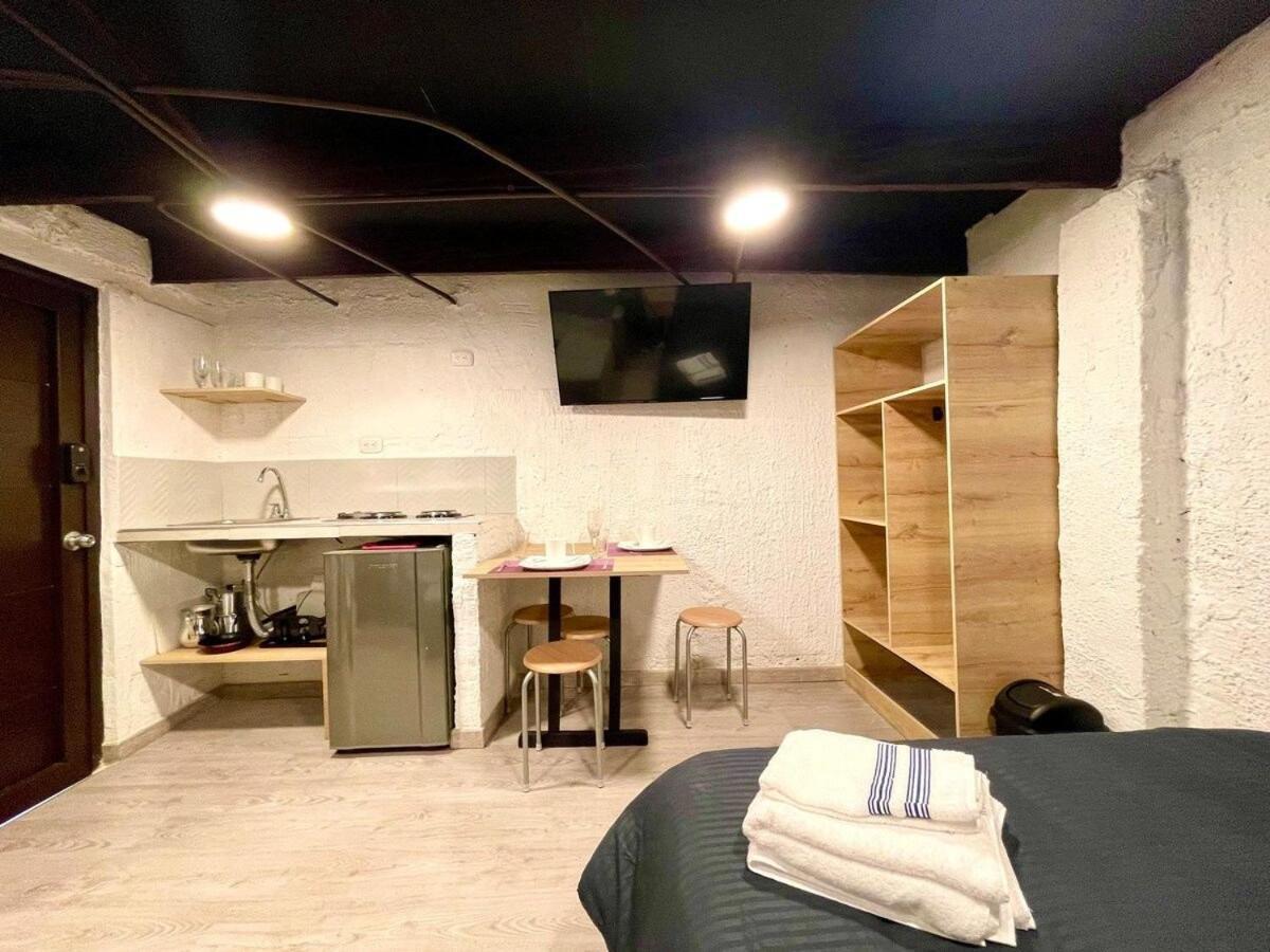 Super Apartamento Central En Casa Colonial Bogotá Exterior foto